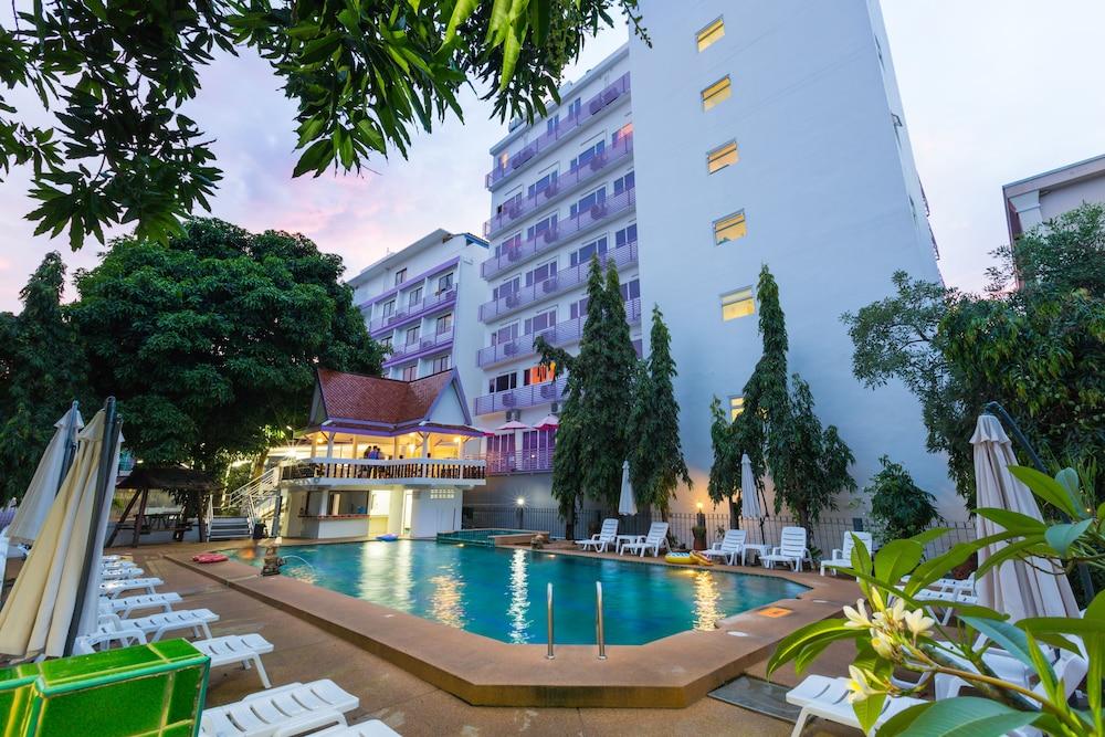 Hotel Zing Pattaya Exteriör bild